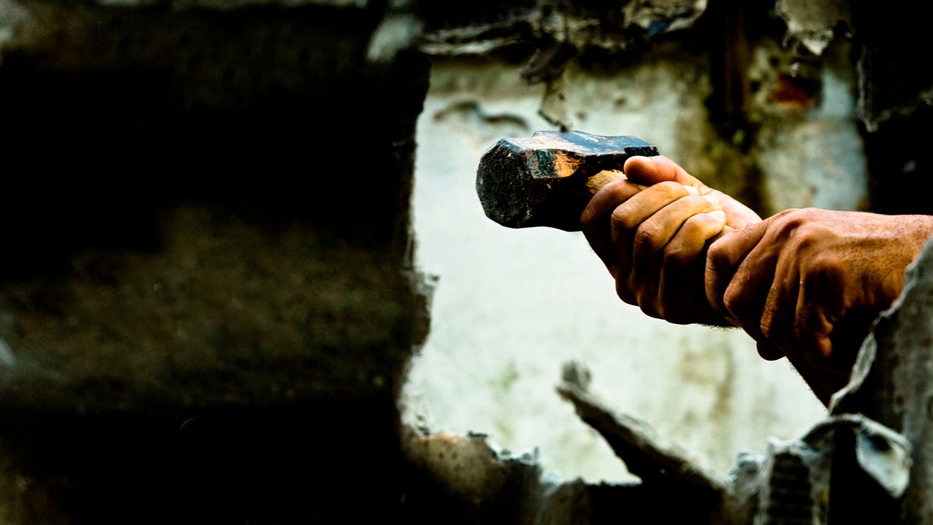 Behind the door Background