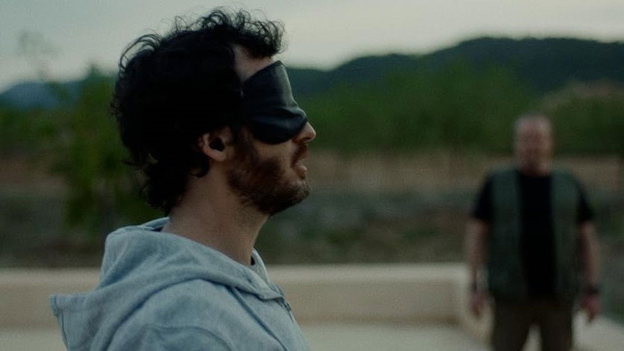 El Instinto Background