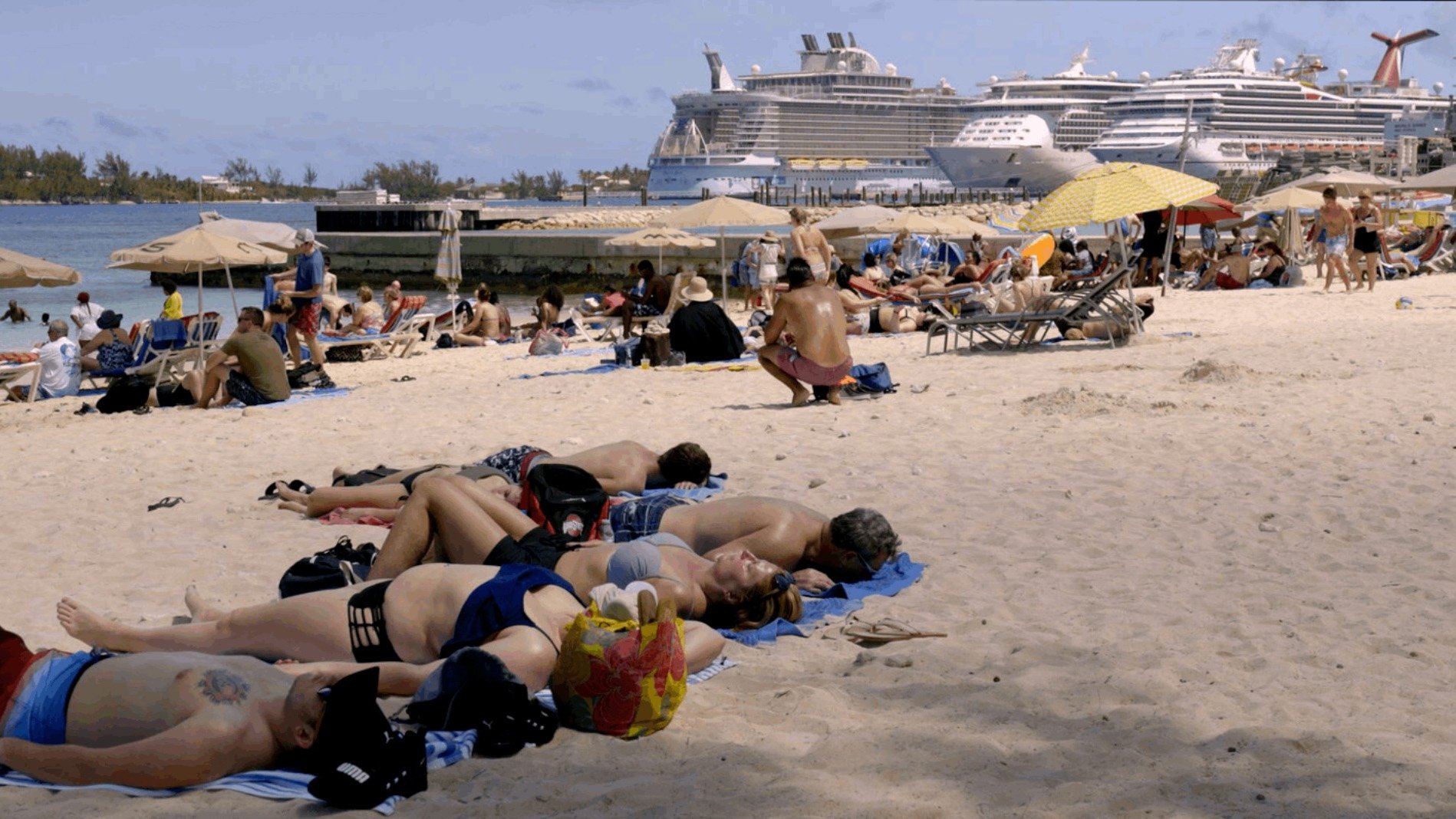 The Last Tourist Background