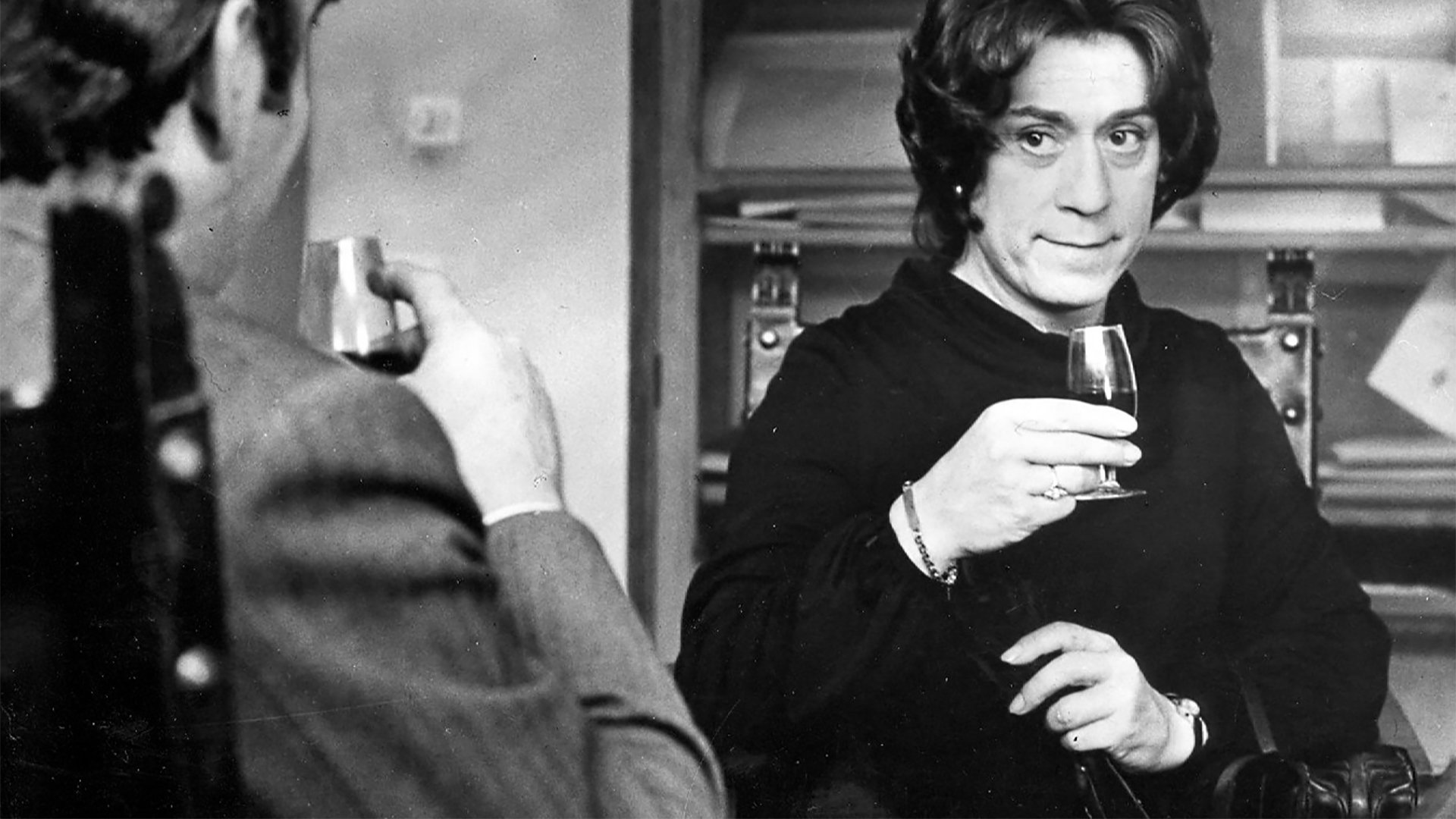 Mi querida señorita Background