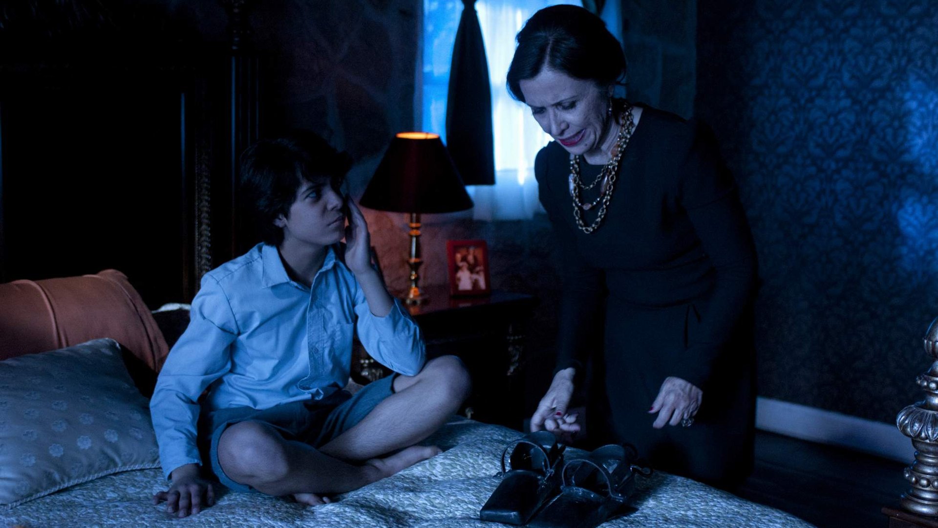 A Shred Of Mist Background