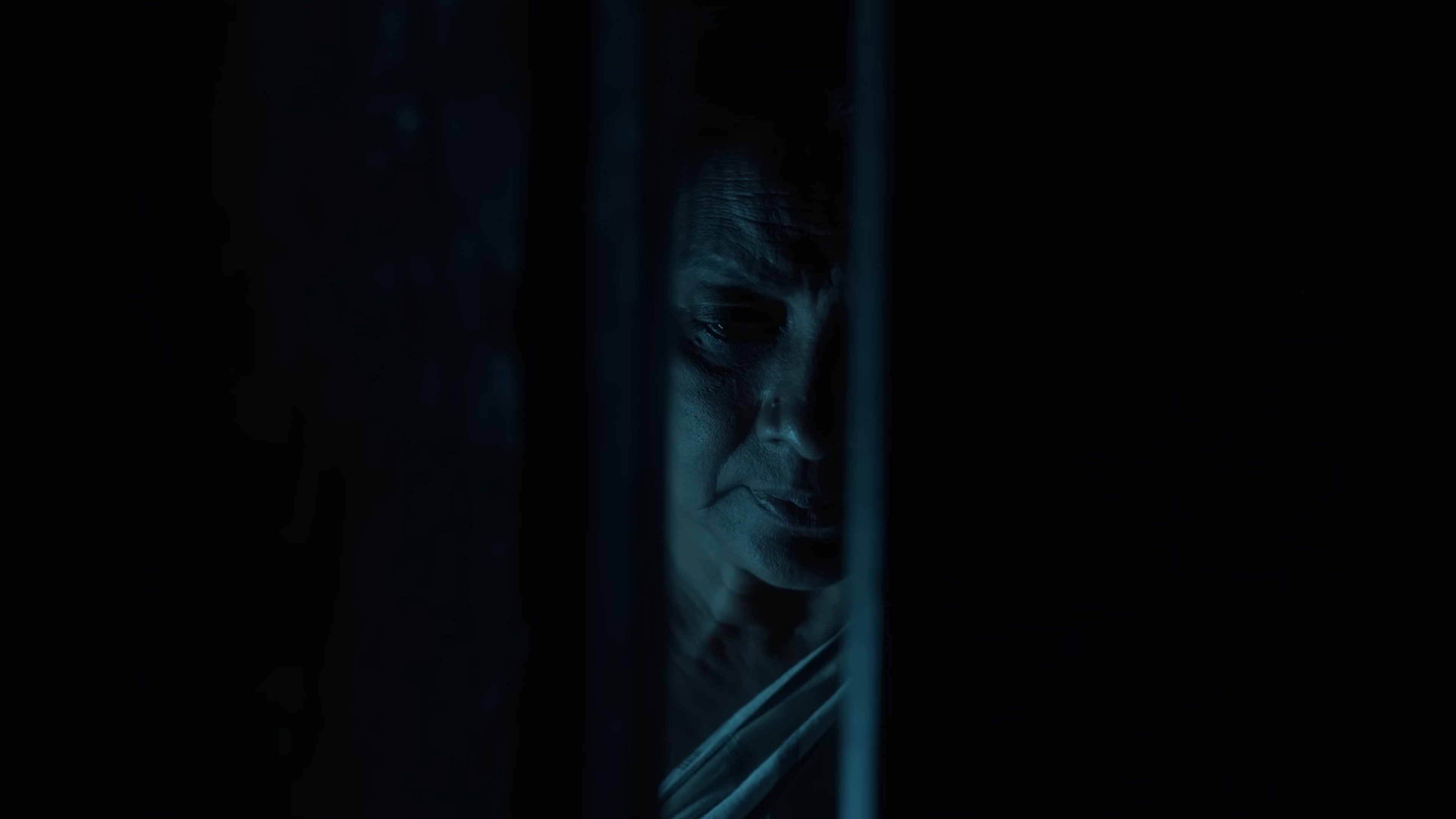 Bou Buttu Bhuta Background