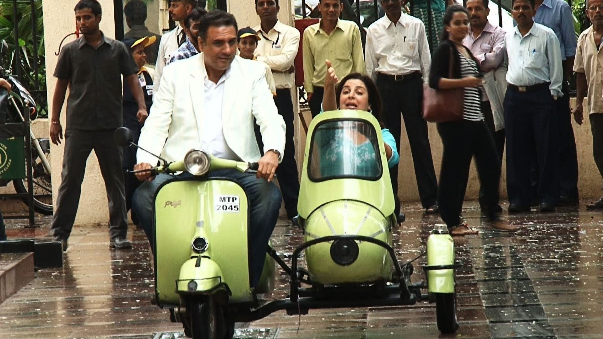 Shirin Farhad Ki Toh Nikal Padi Background