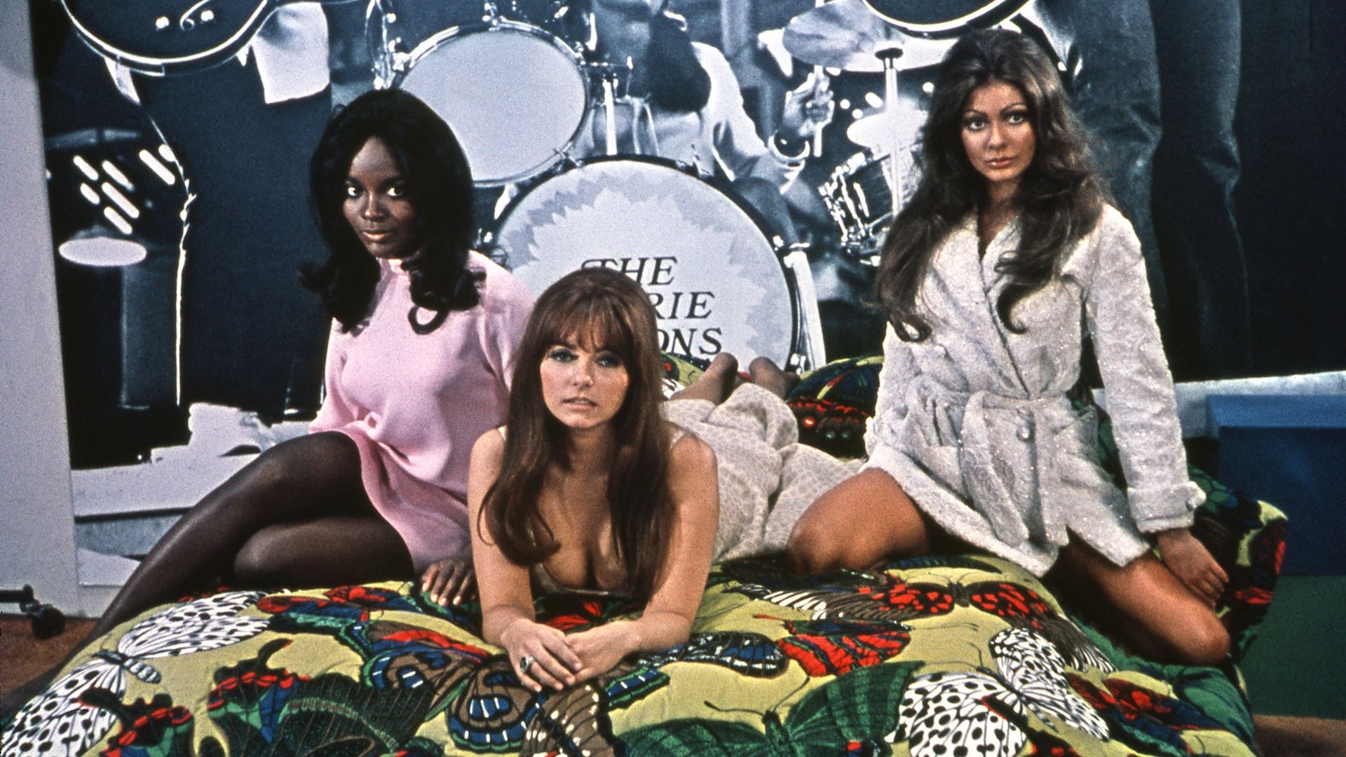 Beyond the Valley of the Dolls Background