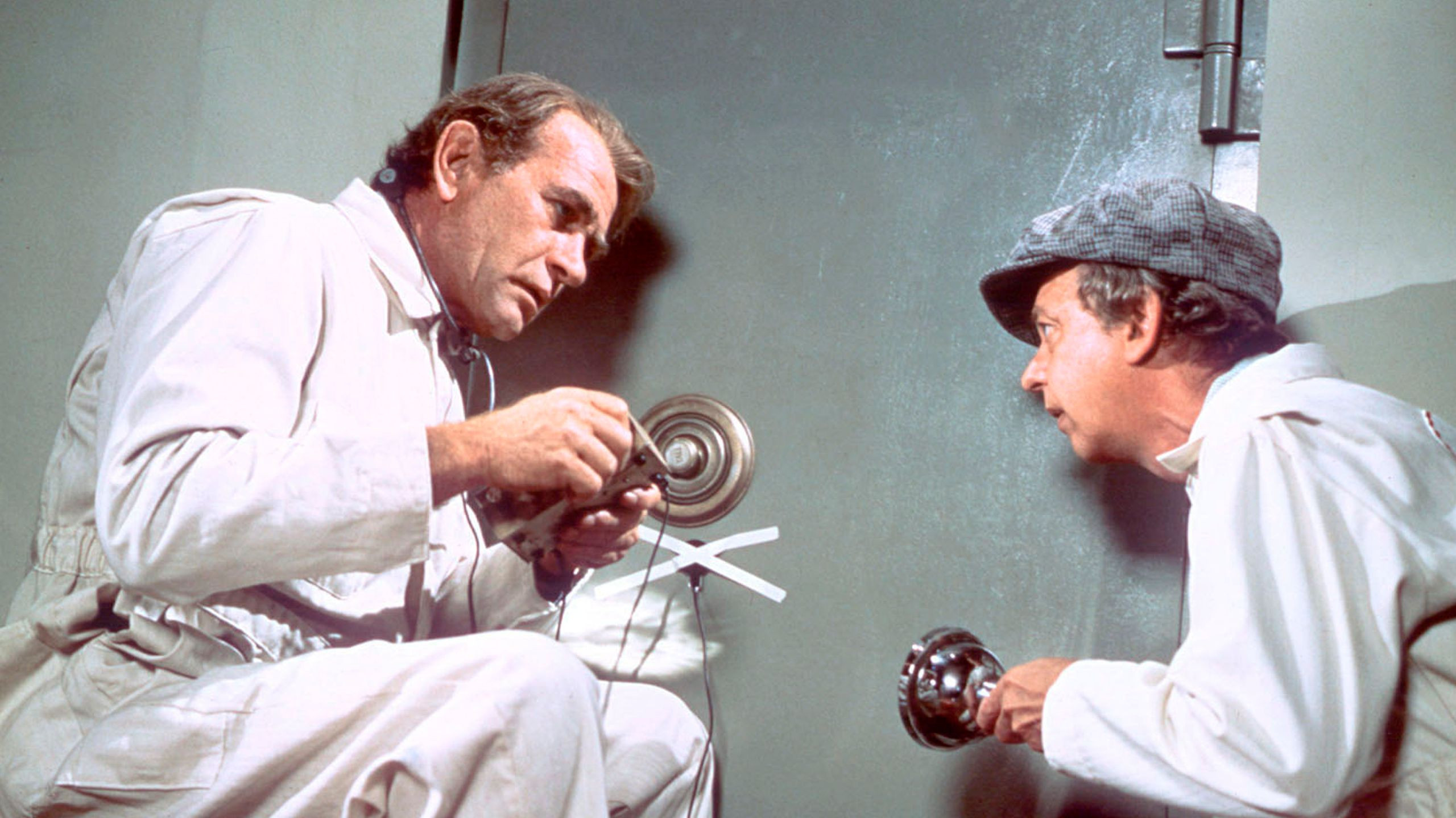 No Deposit, No Return Background