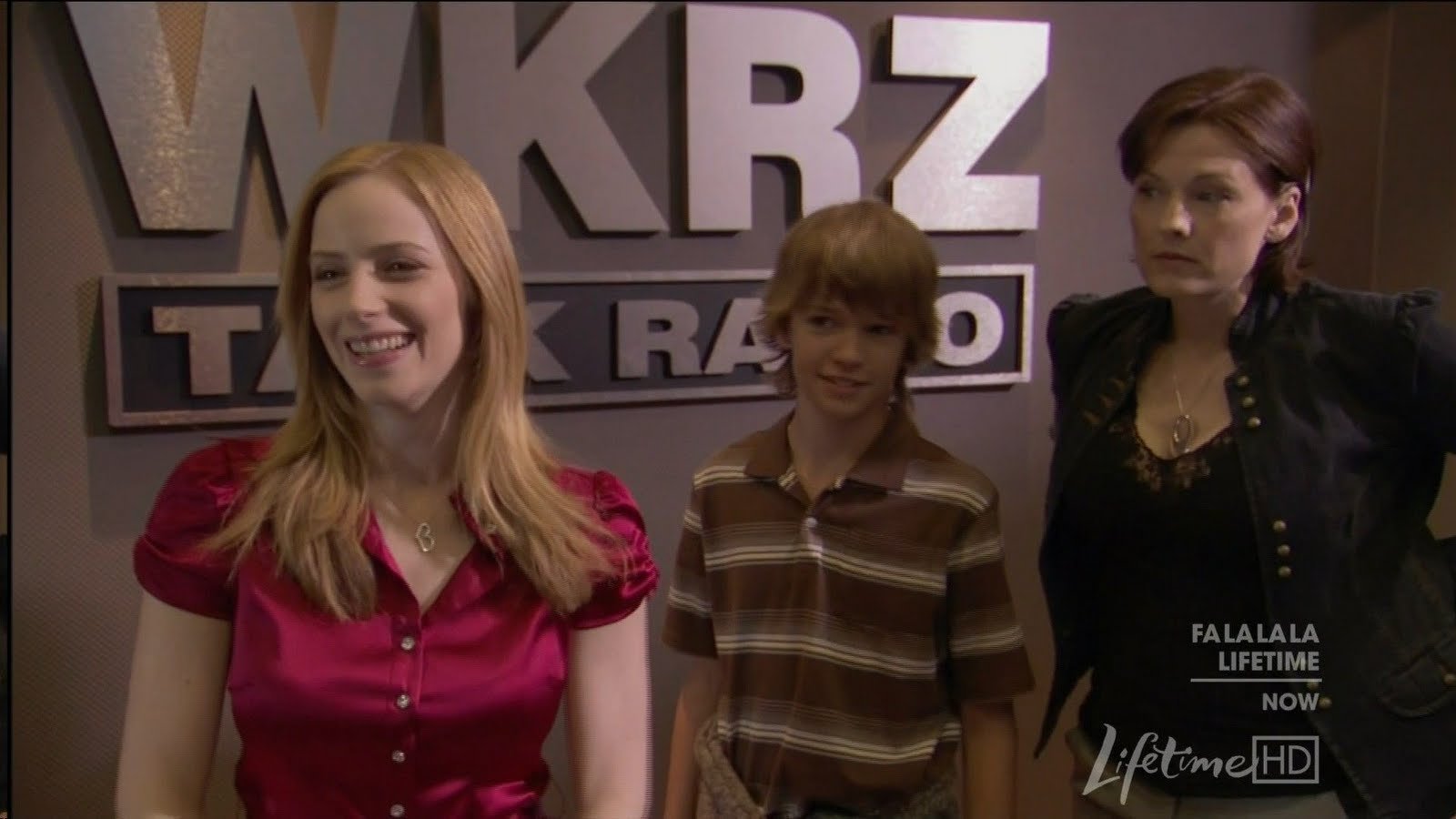 Under the Mistletoe Background