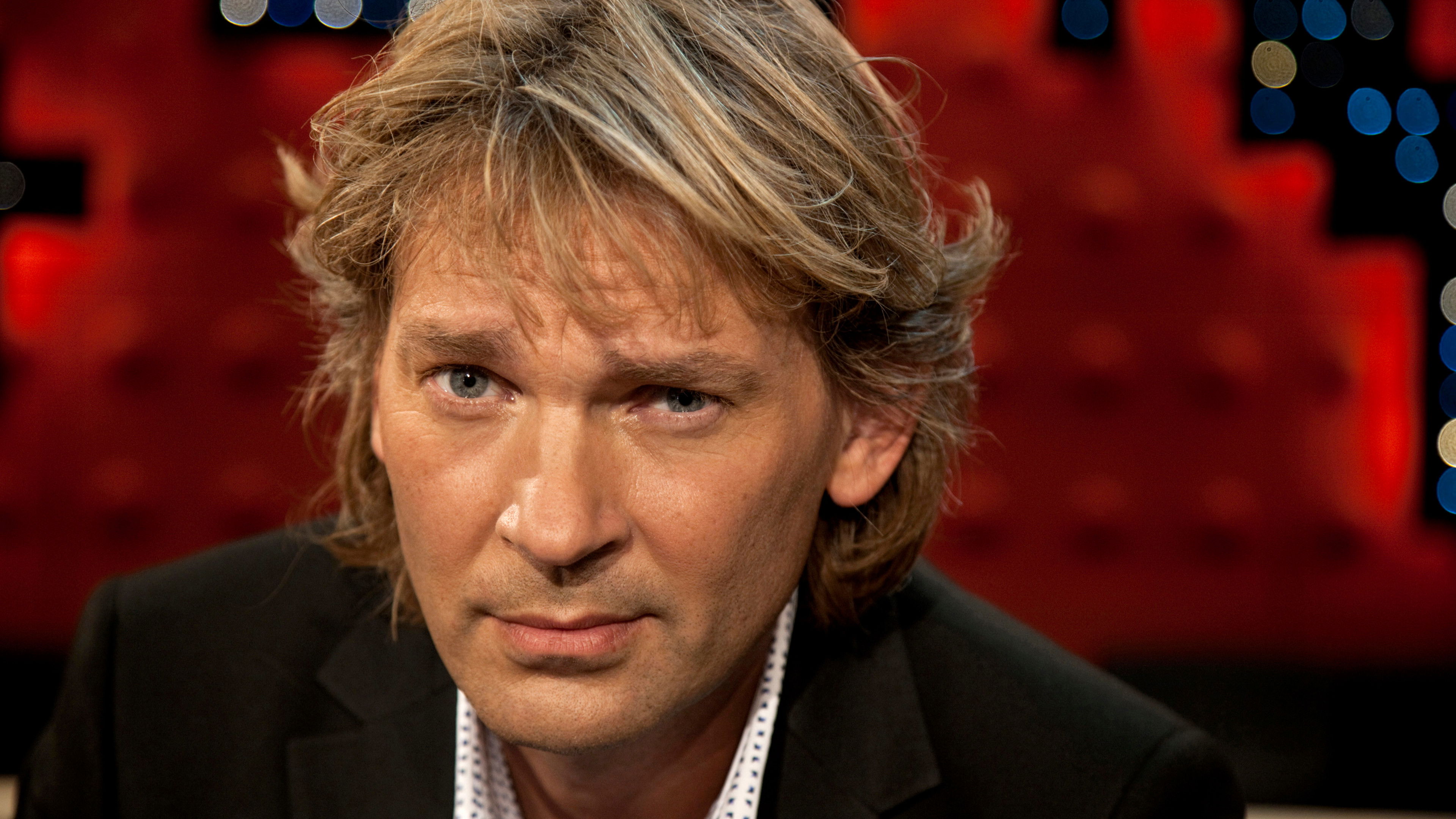 De Wereld Draait Door Background