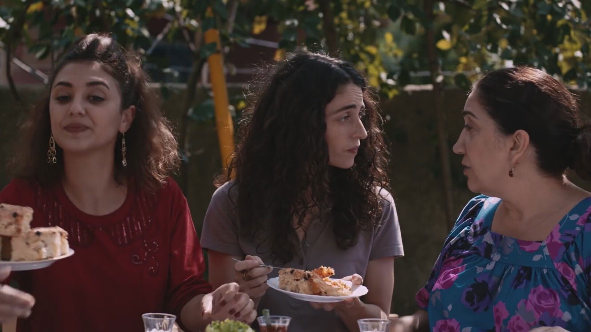 Madımak: Carina'nın Günlüğü Background