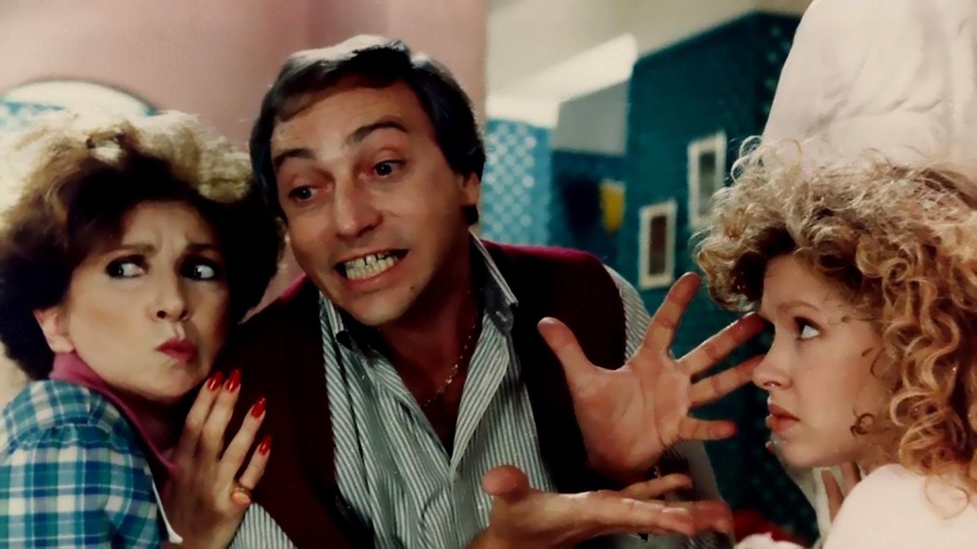 Cien veces no debo Background