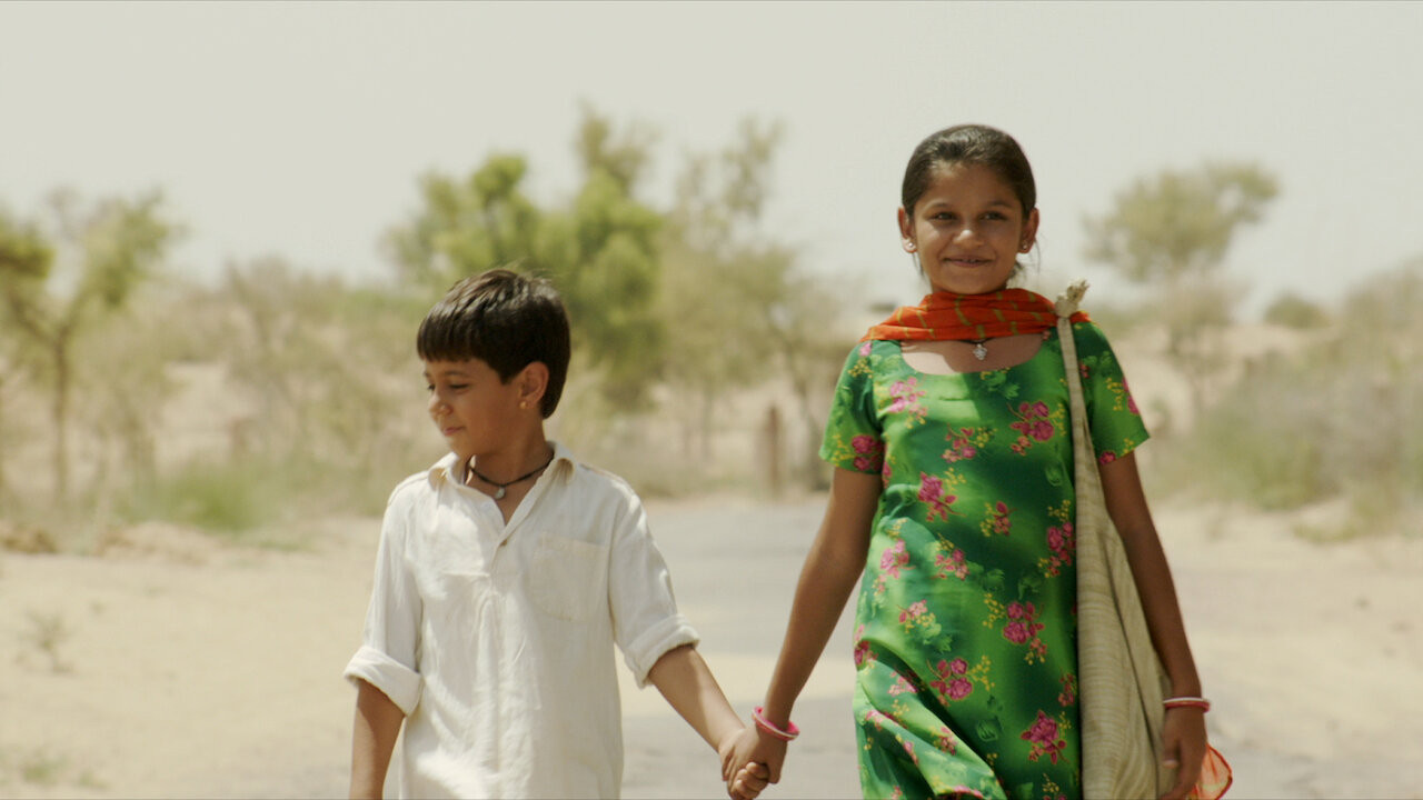 Dhanak Background