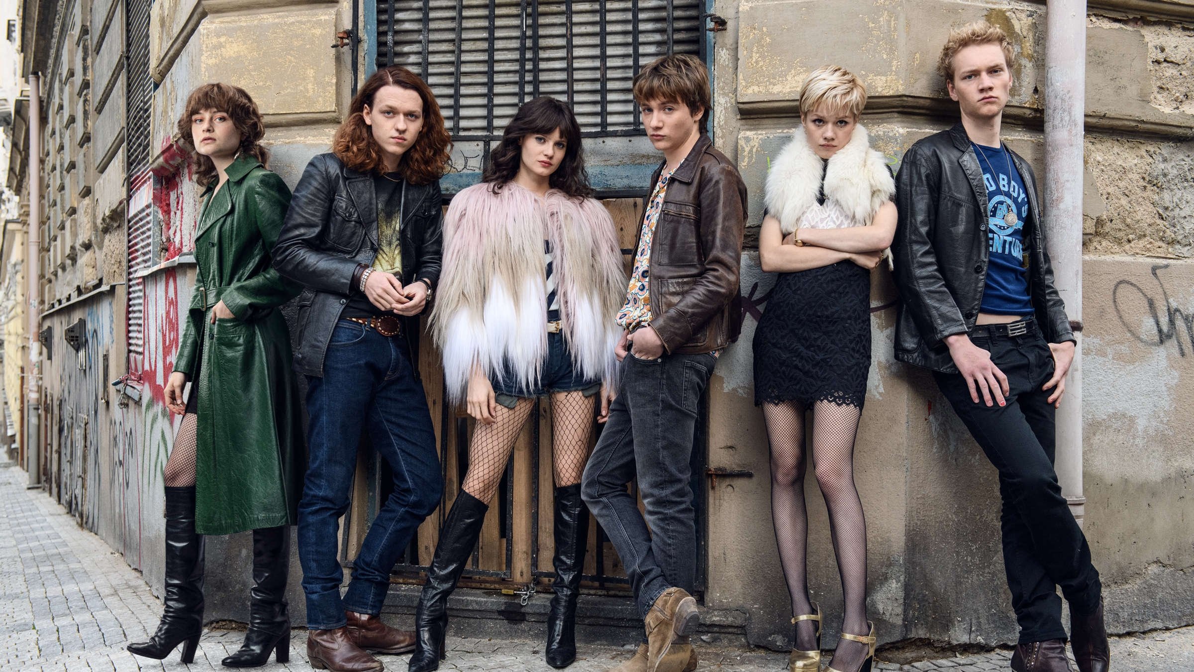 We Children from Bahnhof Zoo Background