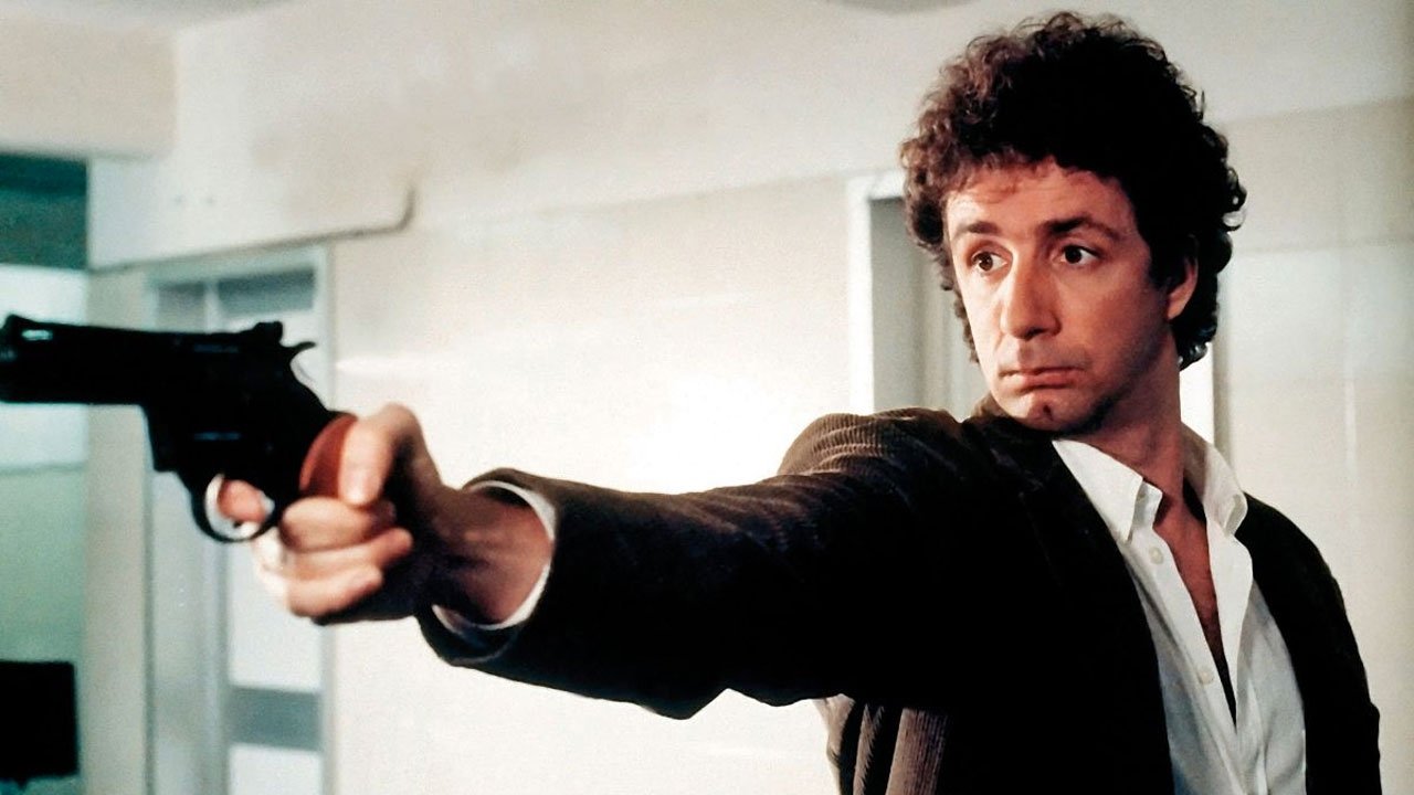 Caruso Pascoski (di padre polacco) Background