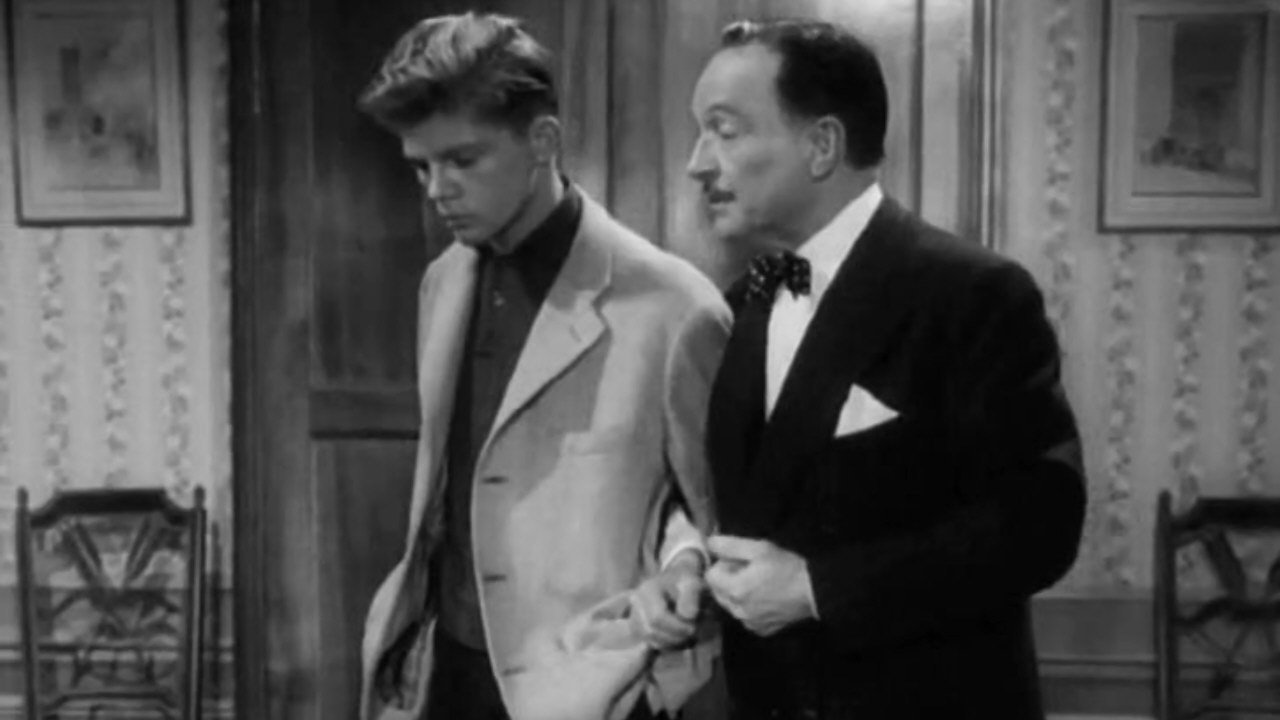 The Ostrich Has Two Eggs Background