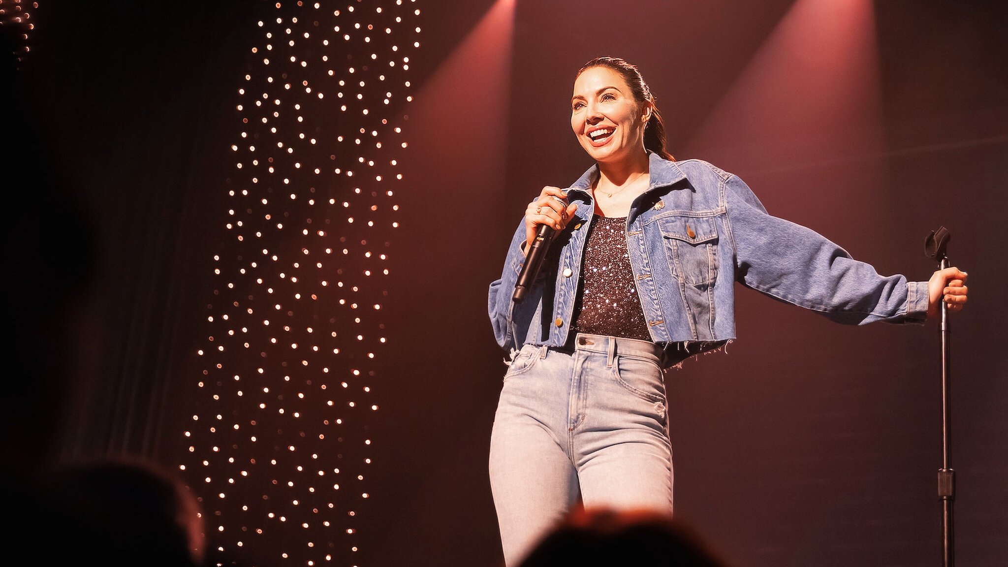 Whitney Cummings: Jokes Background