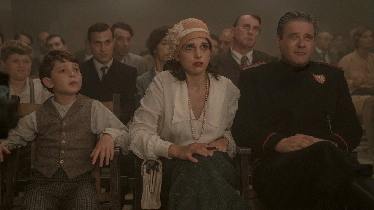 I Saw a King Background