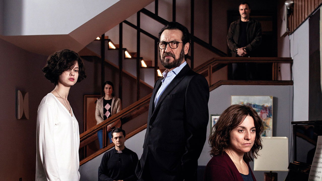 Houseguests Background