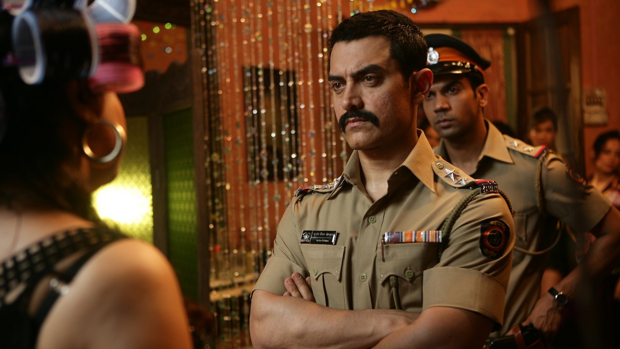 Talaash Background