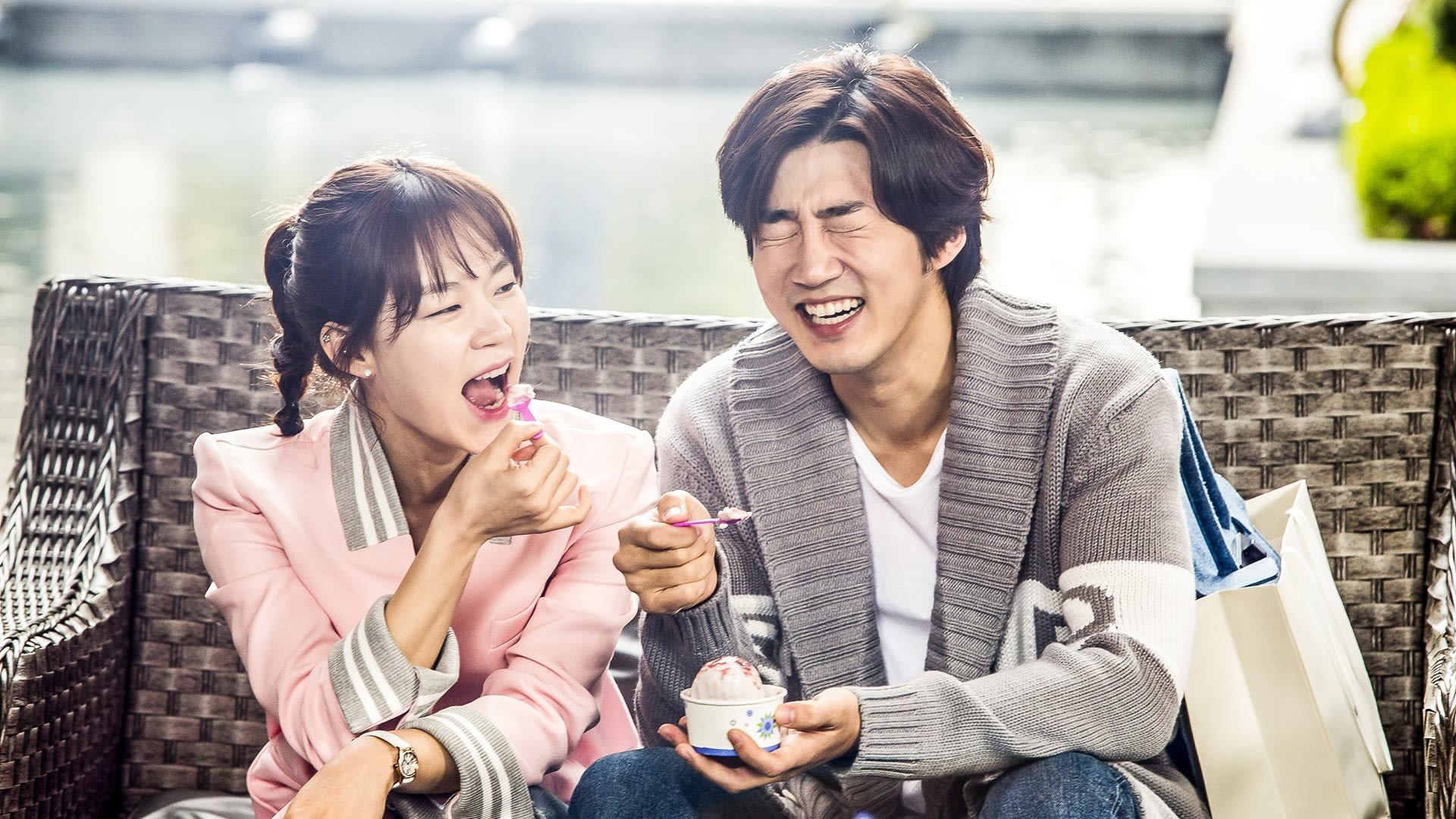 Love Guide for Dumpees Background