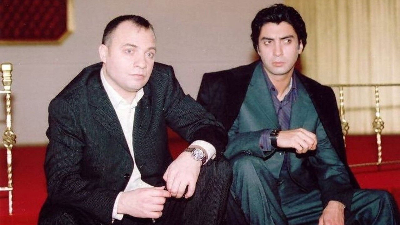 The Valley of The Wolves Background