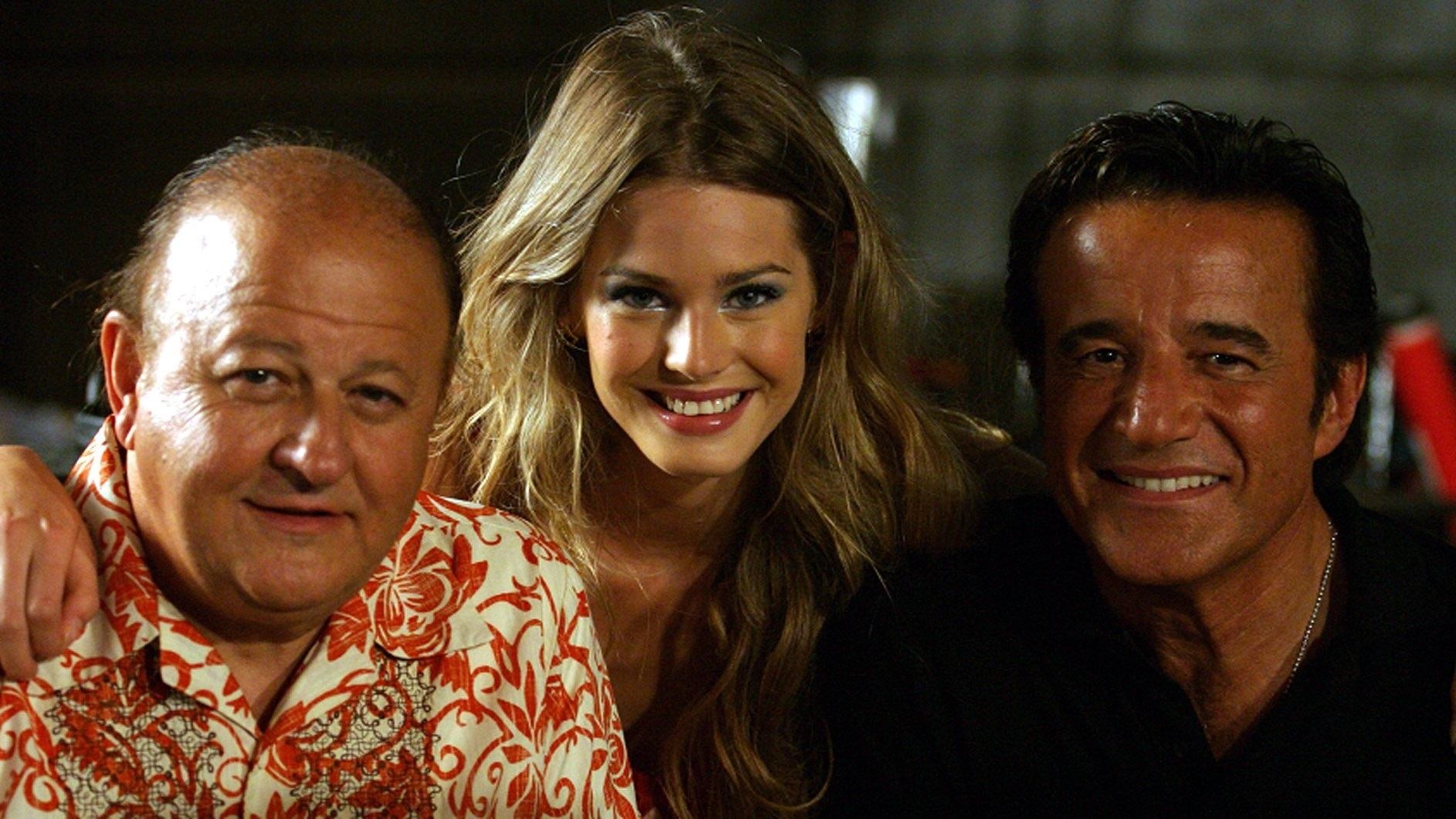 Christmas in Miami Background