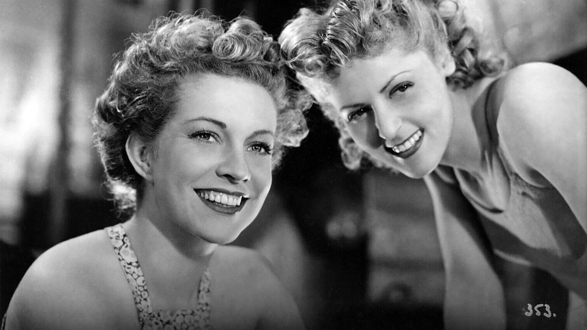 They Met on Skis Background