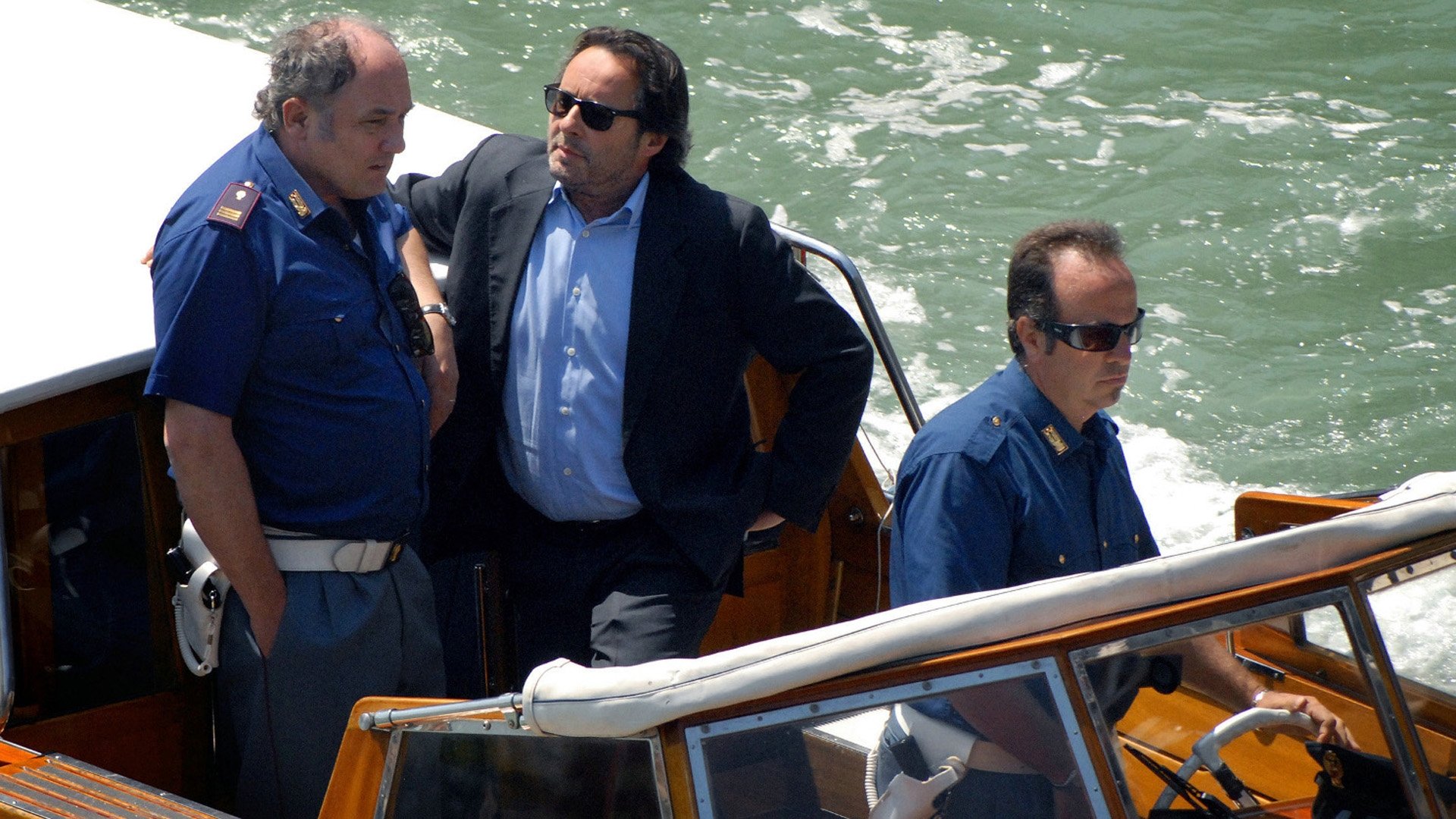 Donna Leon Background