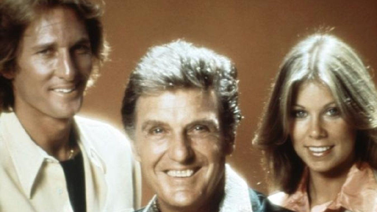 Most Wanted Background