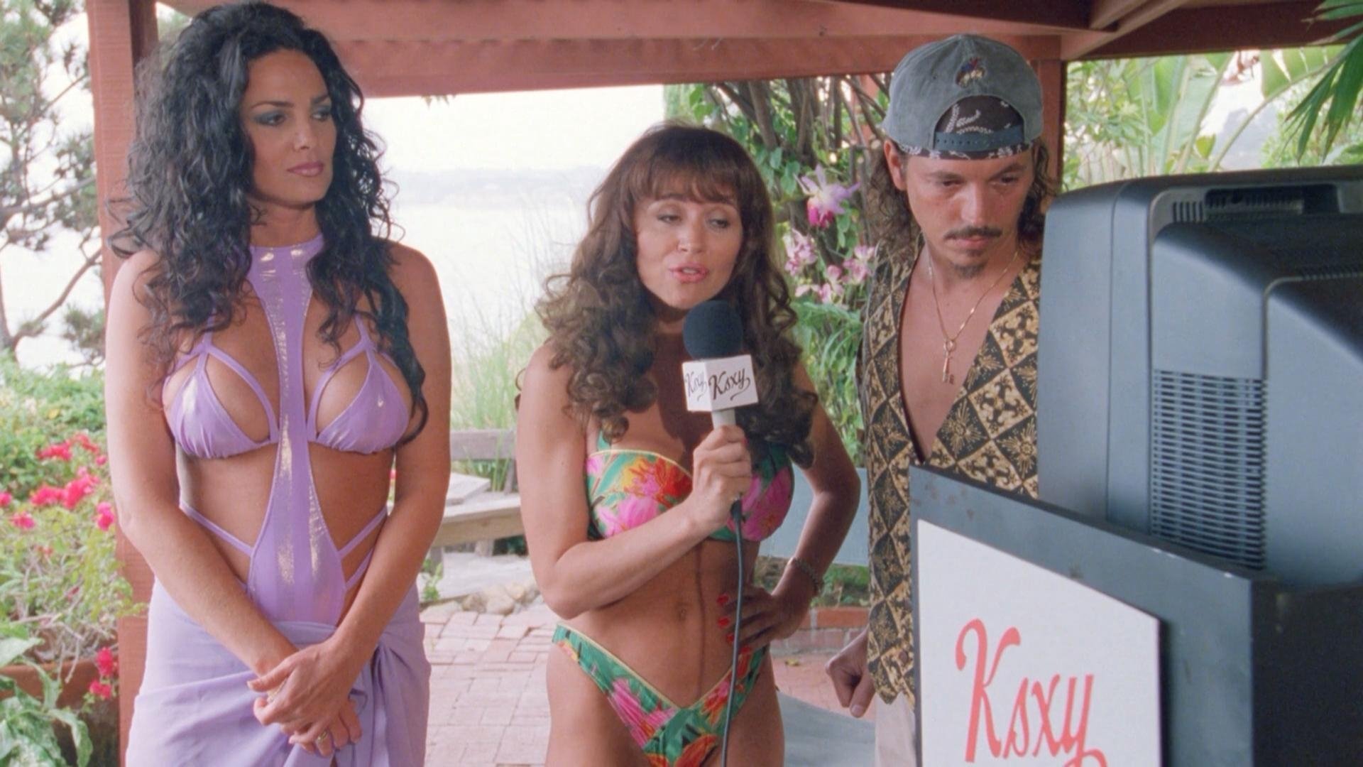 L.E.T.H.A.L. Ladies: Return to Savage Beach Background