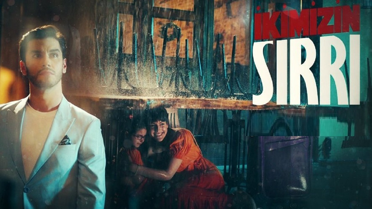 İkimizin Sırrı Background