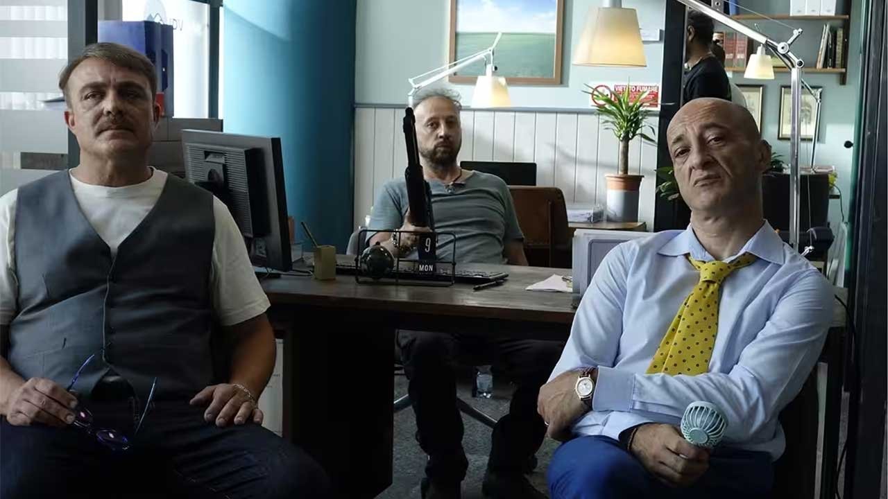 Bang Bank - L'occasione fa l'uomo morto Background