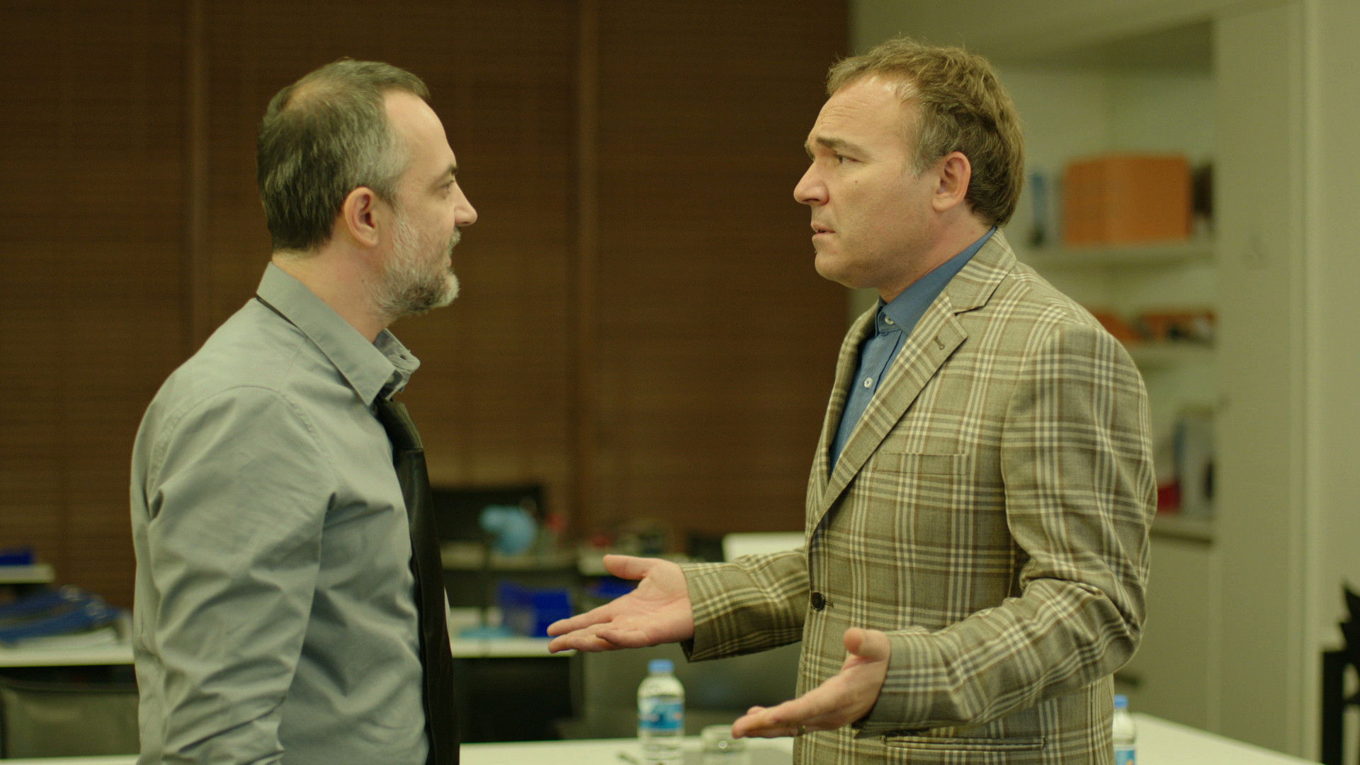 Galip Derviş Background