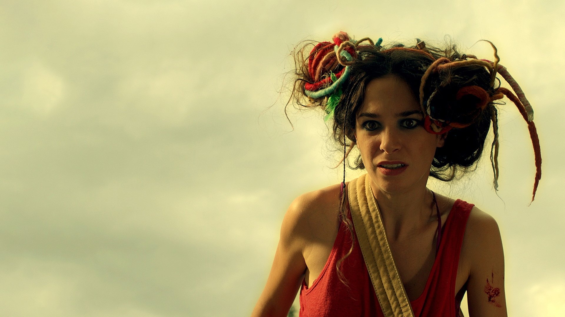 Las furias Background