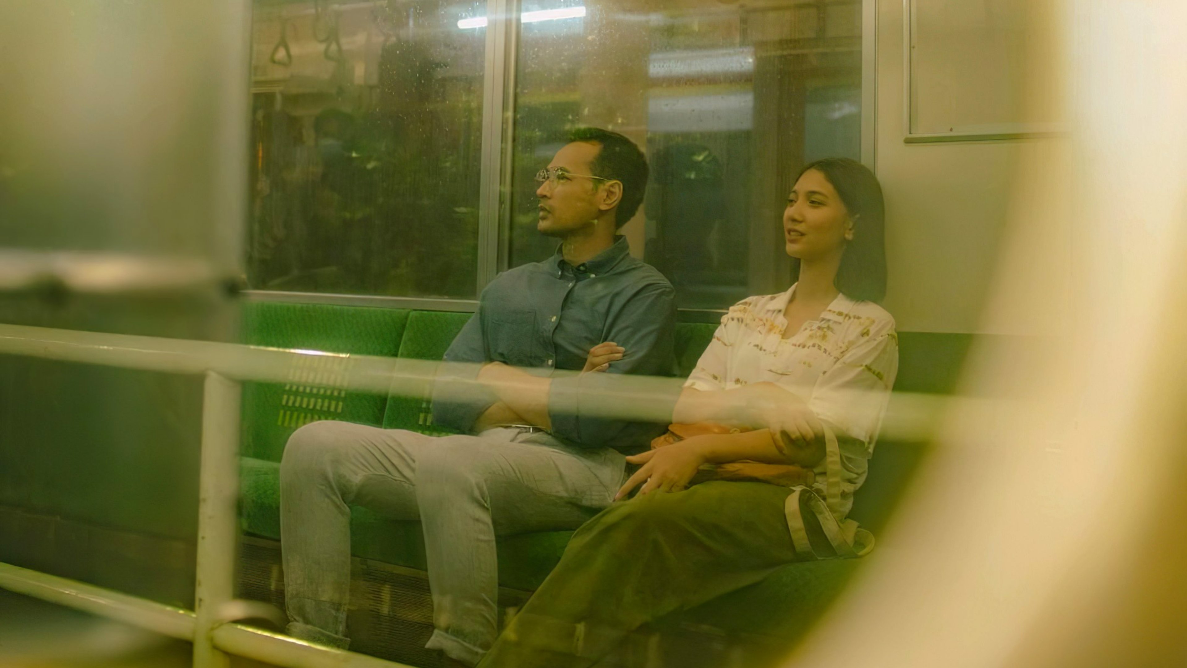 The Red Point of Marriage Background