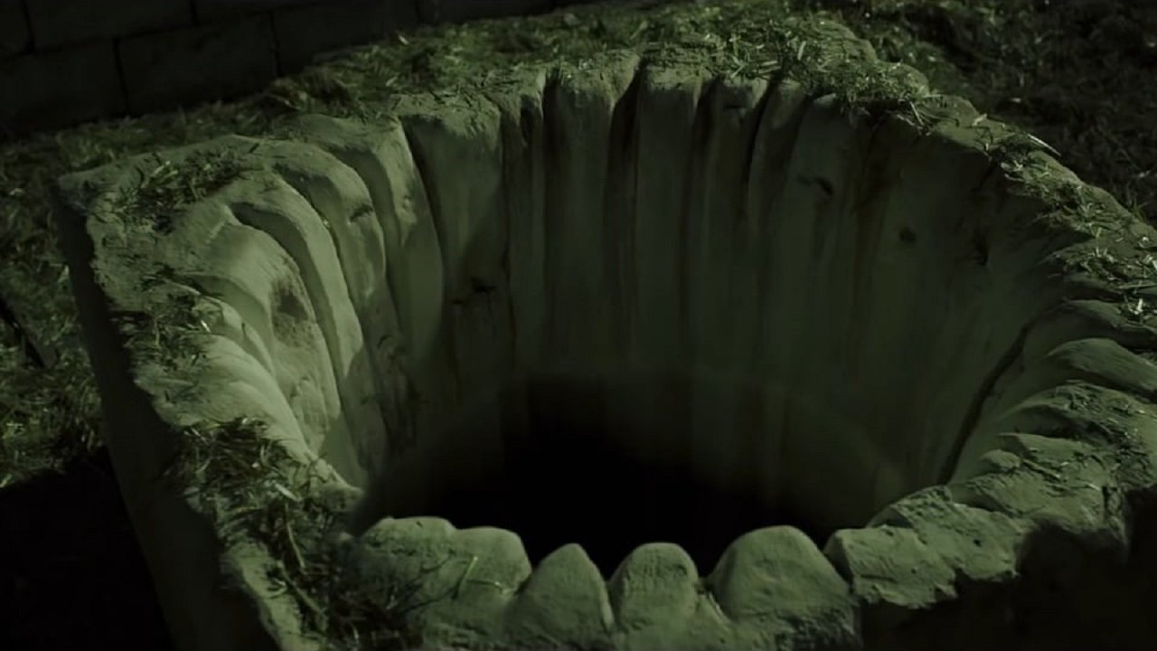 Cin Kuyusu Background