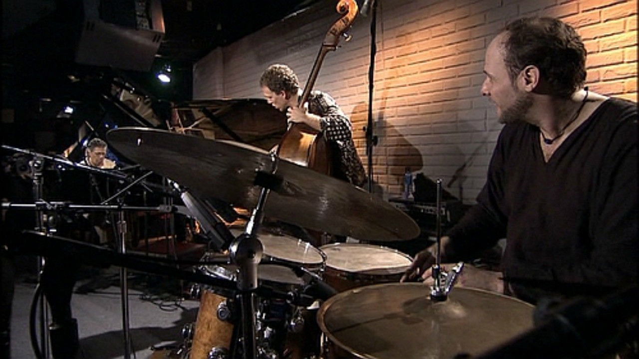 Chick Corea New Trio-Rendezvous In New York Background