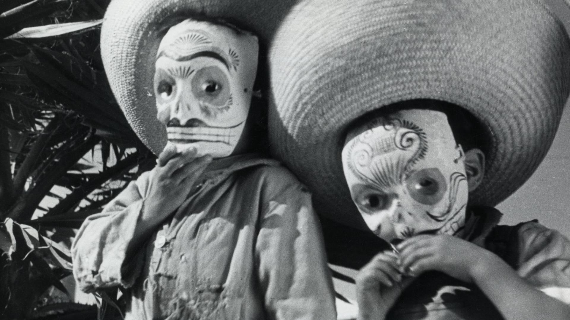 ¡Qué Viva México! Background