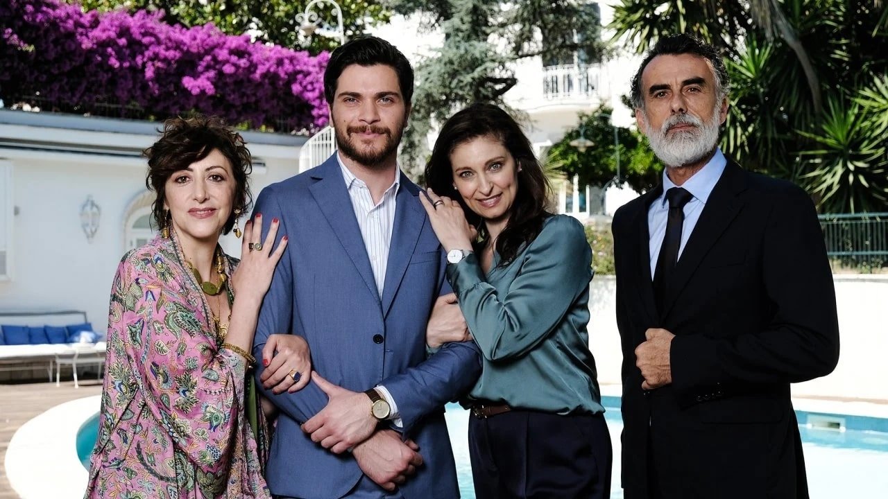 Diversi come due gocce d'acqua Background