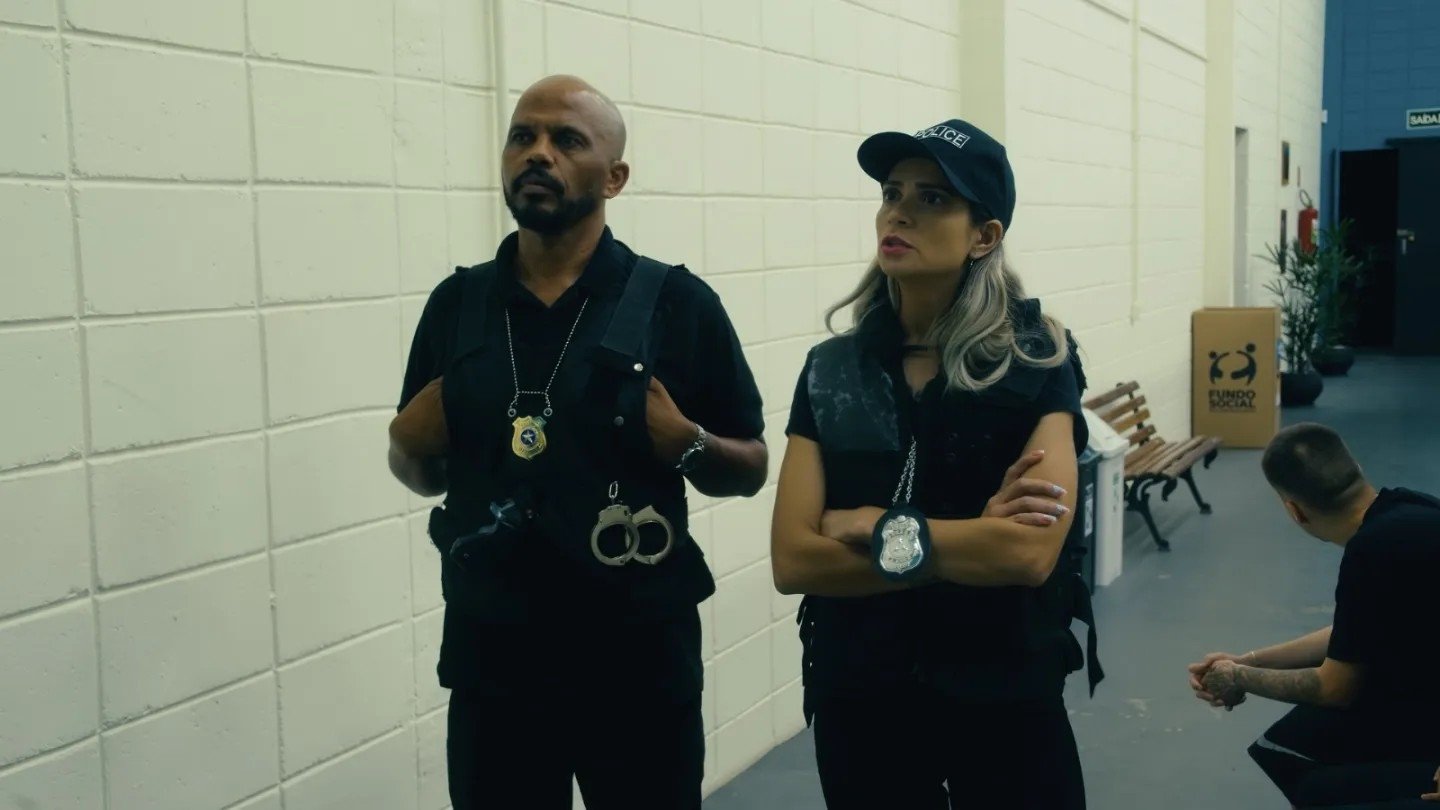 Irmãos de Sangue Background