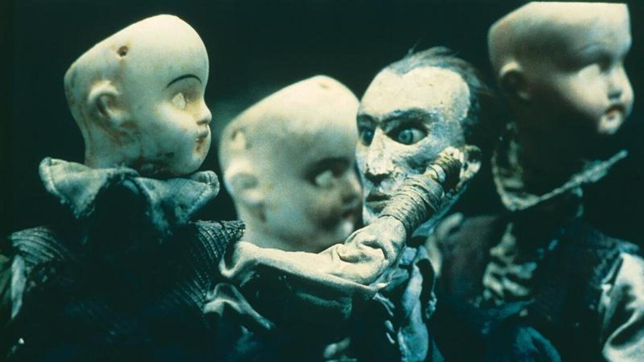 Street of Crocodiles Background