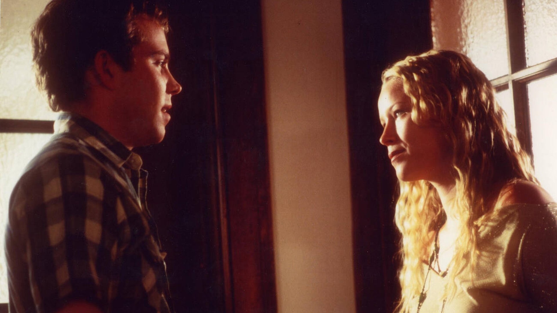 The Year That Trembled Background