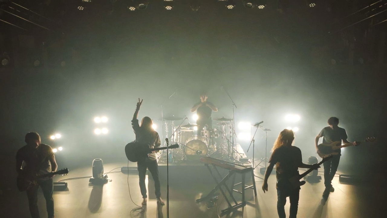 Mayday Parade: Sunnyland Session Background