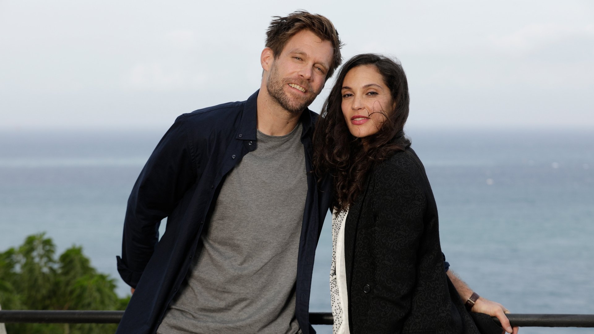 Algiers Confidential Background