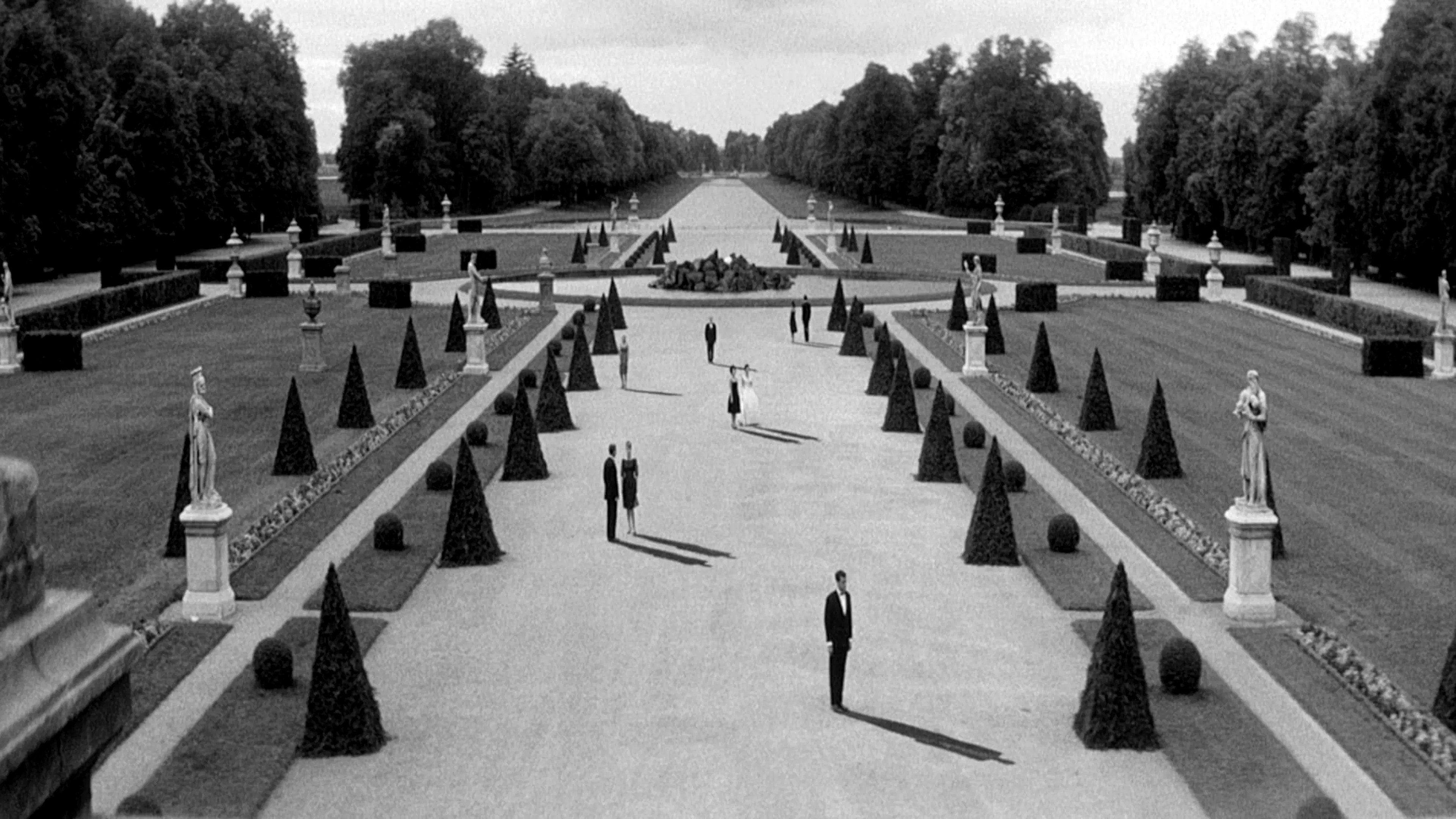 Last Year at Marienbad Background