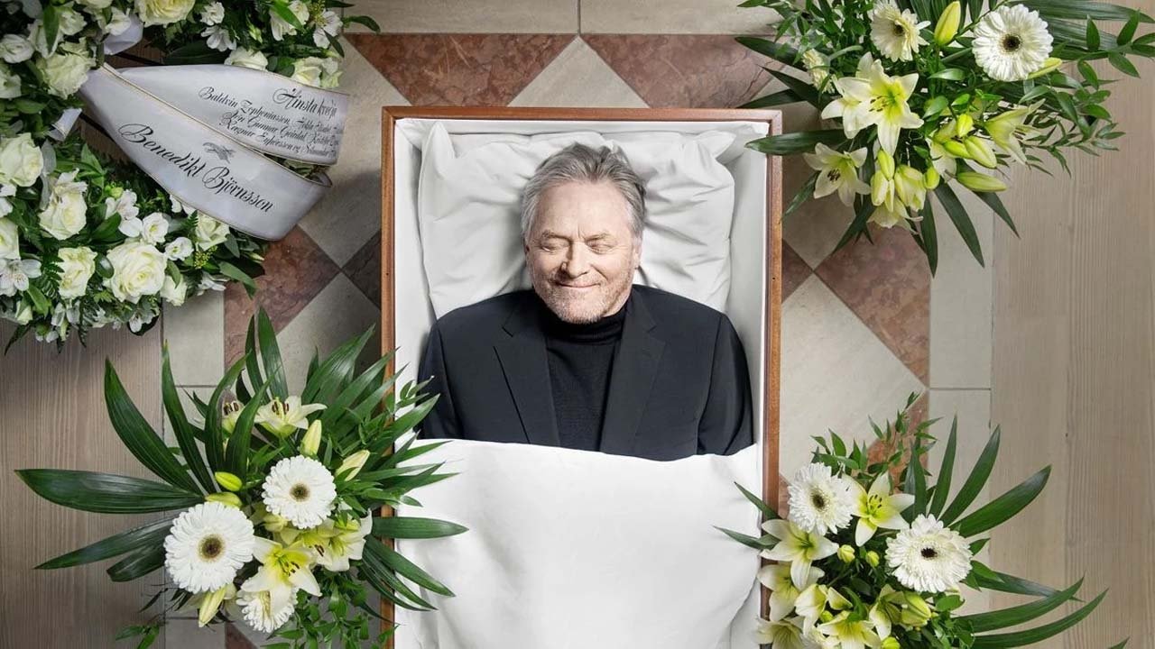 Jarðarförin mín Background