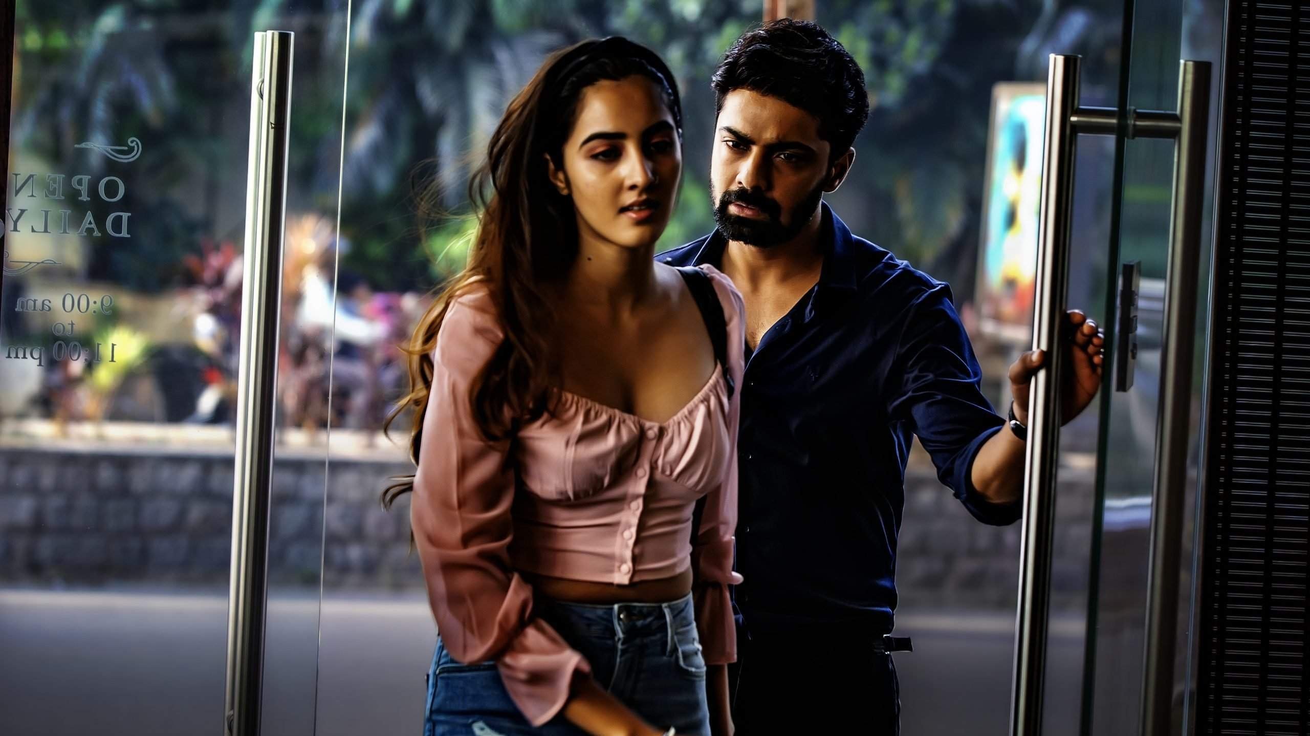 Dirty Hari Background