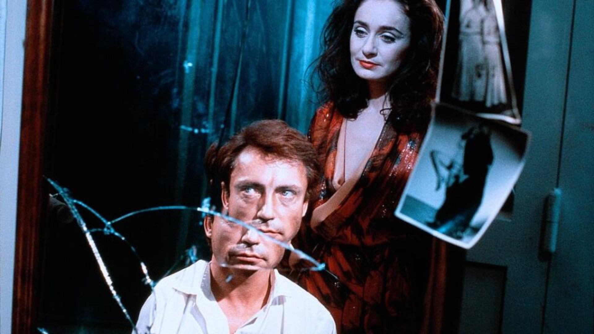 Seduction: The Cruel Woman Background