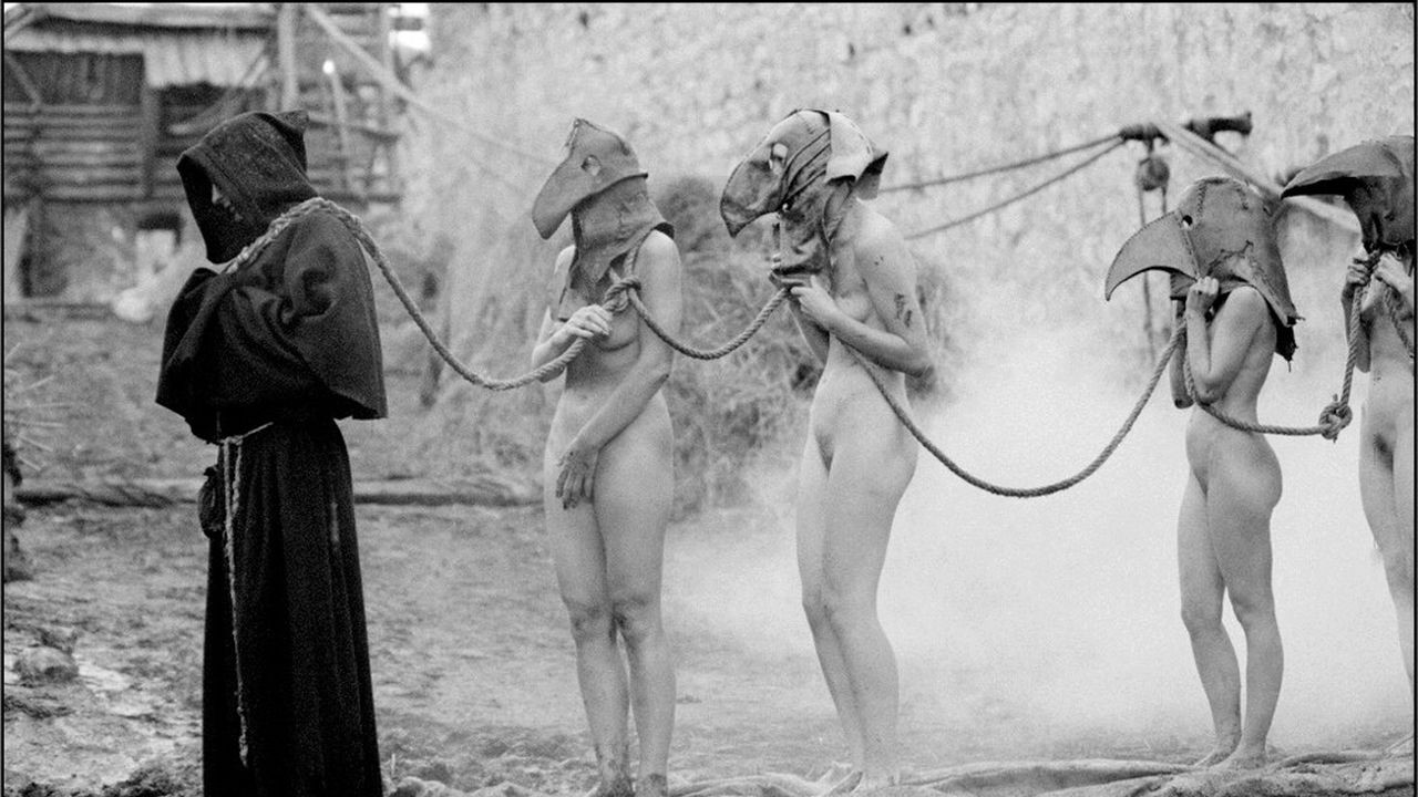 Hard to Be a God Background