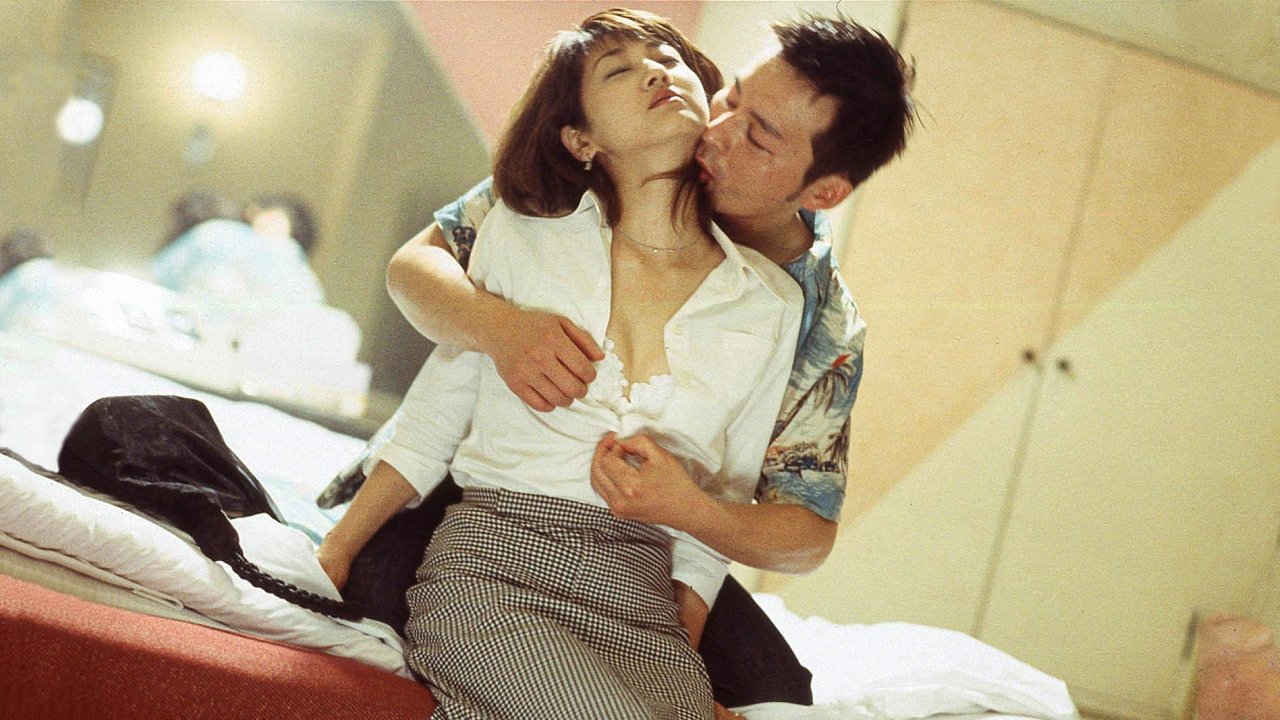 Married Woman on a Dating Site: Clueless Husband about Her Sexual Habits Background