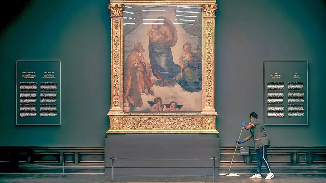 Raffael – Ein sterblicher Gott Background