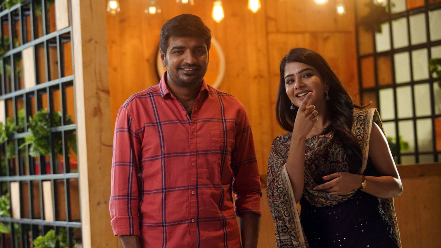 Naai Sekar Background